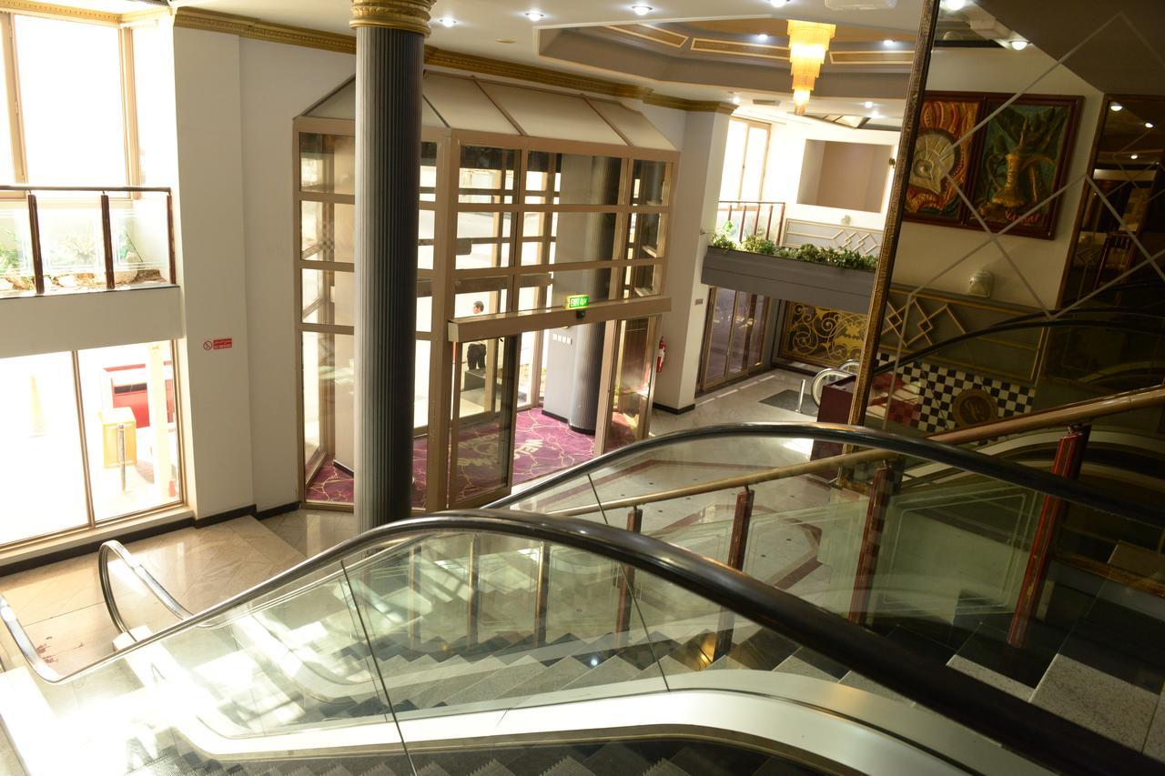 Phoenicia Hotel Манама Екстер'єр фото