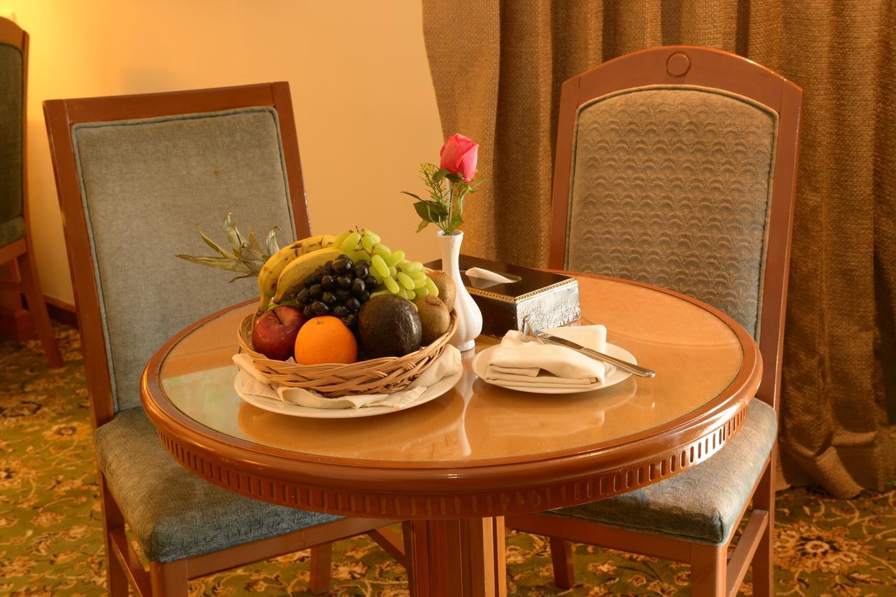 Phoenicia Hotel Манама Екстер'єр фото